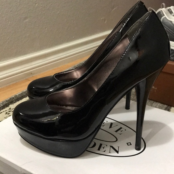 Patent black heels - Picture 2 of 4